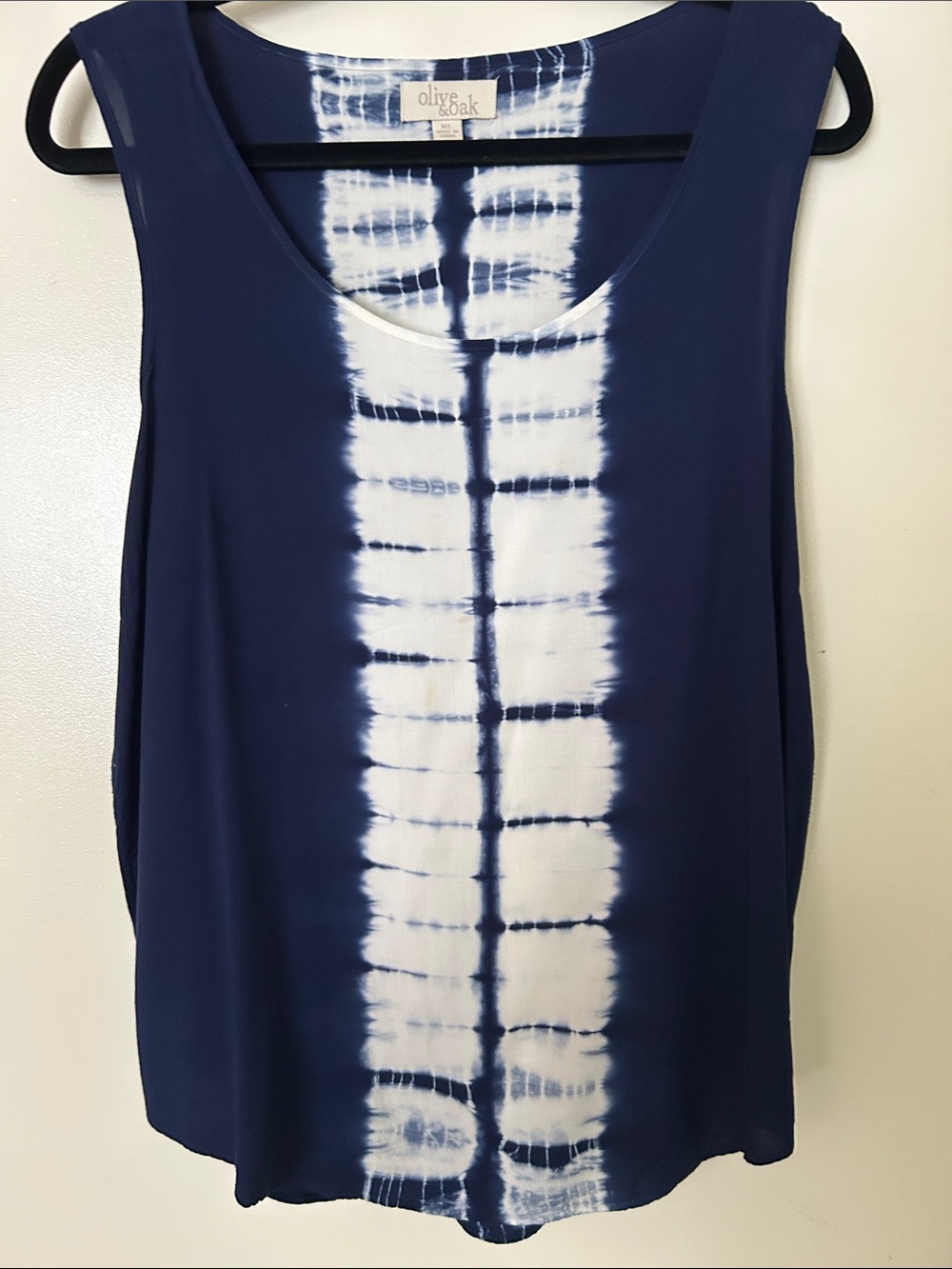Olive & Oak Navy and White Tie-Dye Center Stripe Sleeveless Top
